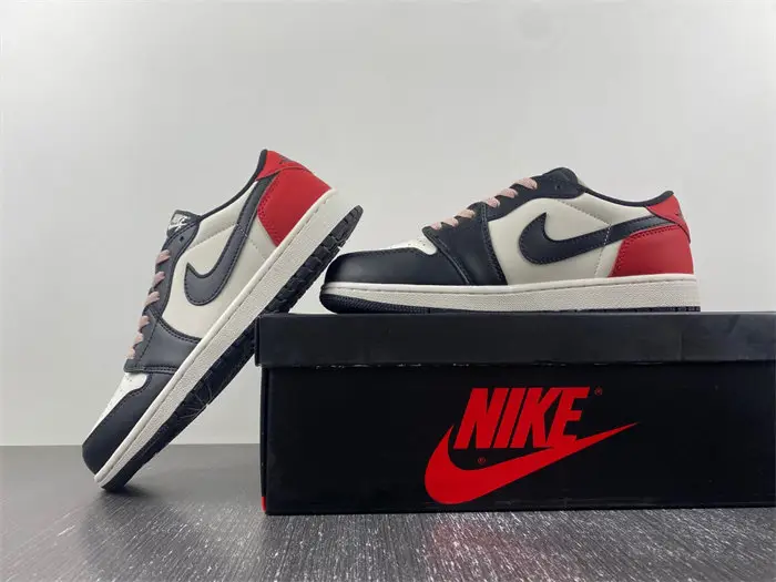 PSG x Air Jordan 1 Low OG 