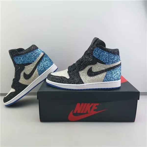 AIR JORDAN 1 X FRAGMENT DESIGN 