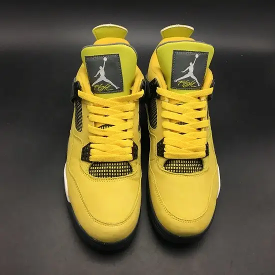 Air Jordan 4 Retro 