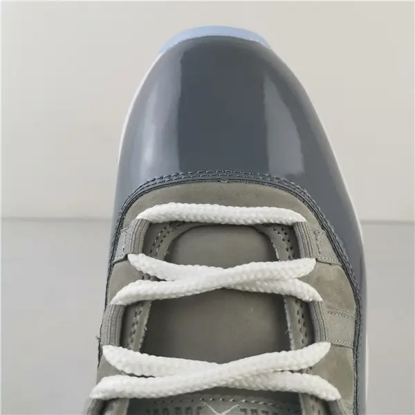 Jordan 11 Retro Cool Grey 