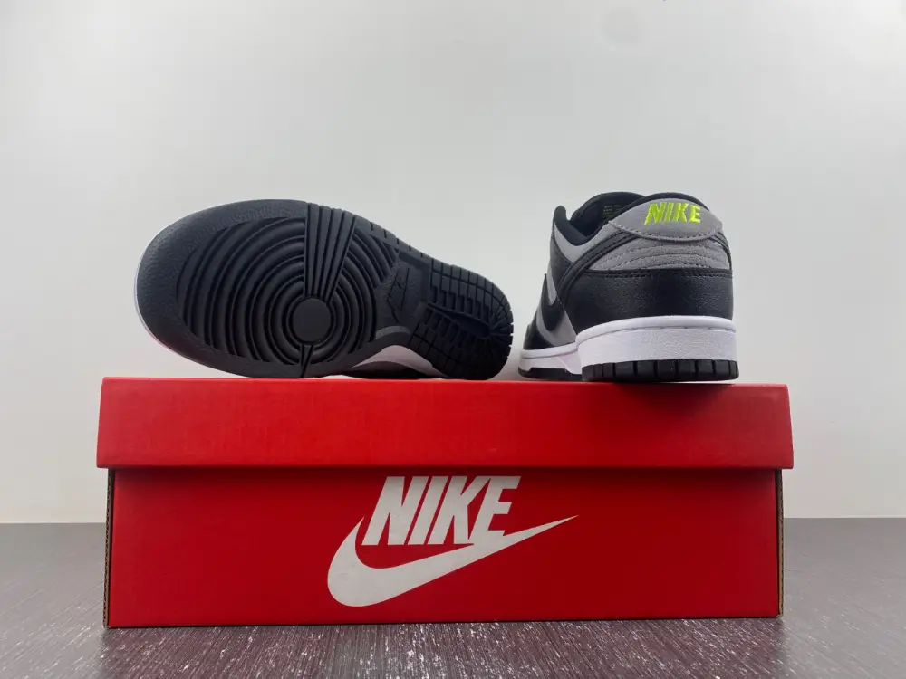 Nike Dunk Low 'Black Grey Green Strike' 