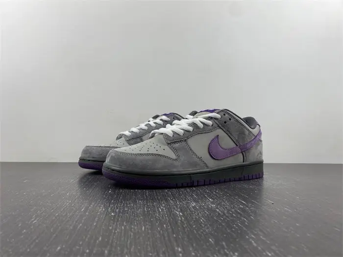 Dunk SB Low Purple Pigeon 