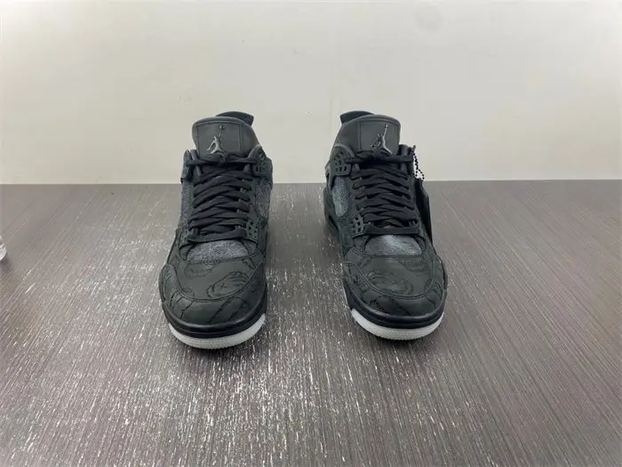 Jordan 4 Retro Kaws Black 