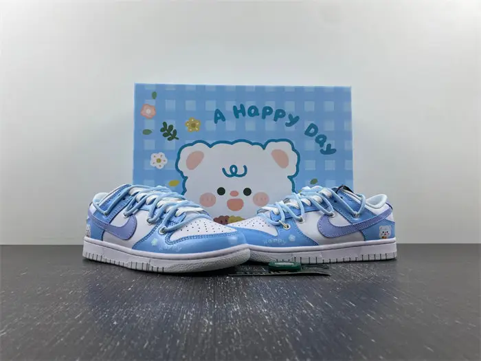 Nike Dunk Low 
