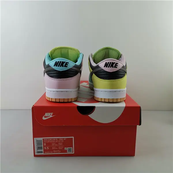 Nike Dunk Low LE Oil Green Multi Camo 