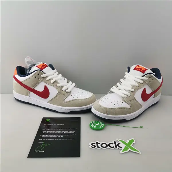 Nike SB Dunk Low Crimson 