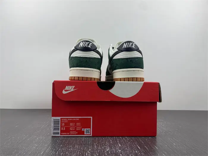 Nike Dunk Low 