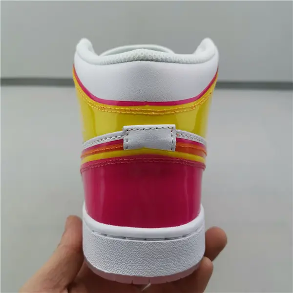 Air Jordan 1 Mid SE GS 'Edge 