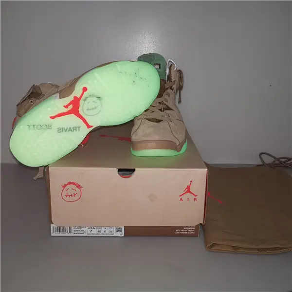 JORDAN 6 RETRO TRAVIS SCOTT BRITISH KHAKI - 