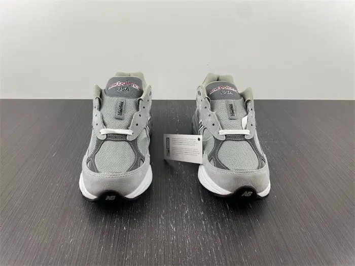 New Balance 990v3 Grey 
