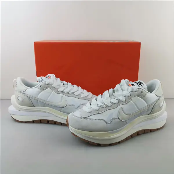 Nike Vaporwaffle Sacai Sail Gum  DECC268