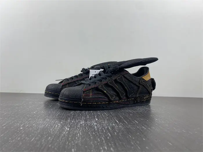 adidas Superstar Melting Sadness Halloween 