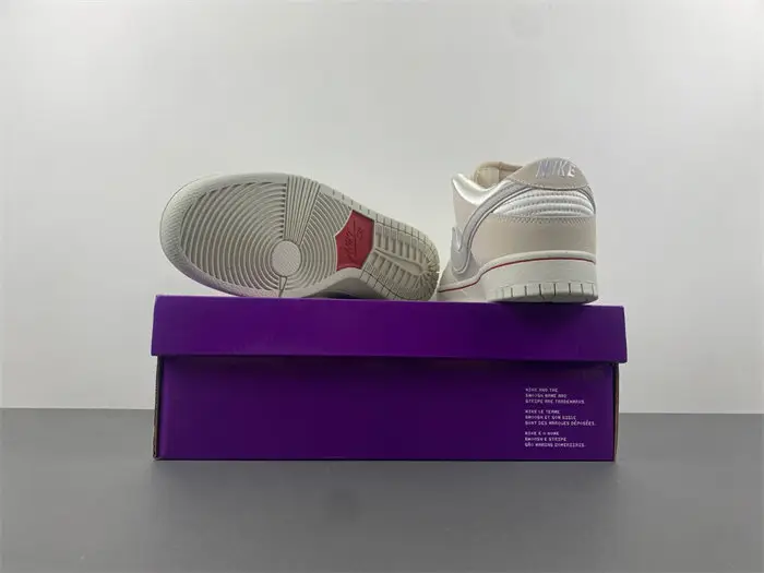 Nike SB Dunk Low Premium 
