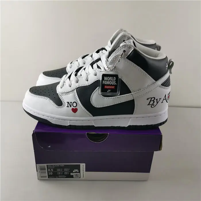 Supreme x Nike SB Dunk High QS 