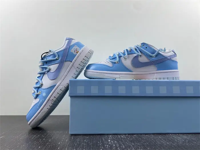 Nike Dunk Low 