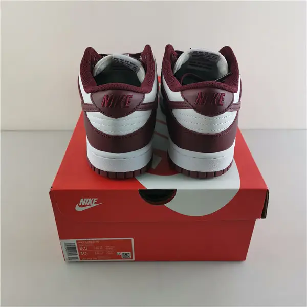 Nike Dunk Low Bordeaux (W) 