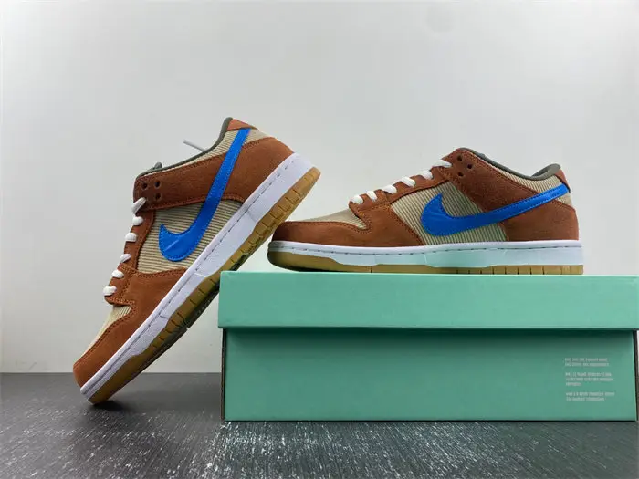 Nike SB Dunk Low Pro SB 