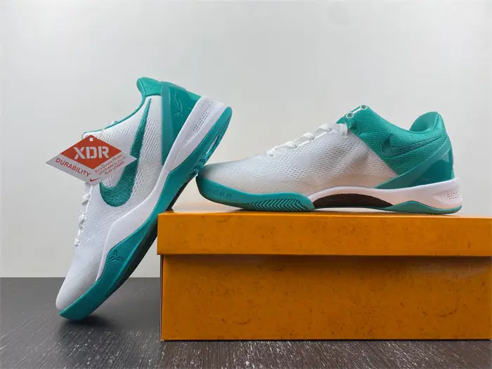Nike Kobe 8 Protro ‘Radiant Emerald’ 