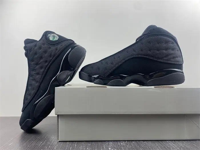 Jordan 13 Retro Black Cat 