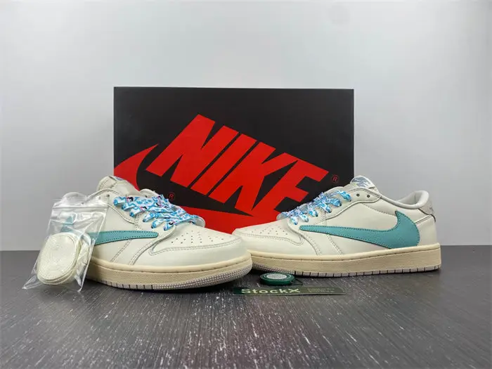 Travis Scott x Air Jordan 1 Low  DEB1599