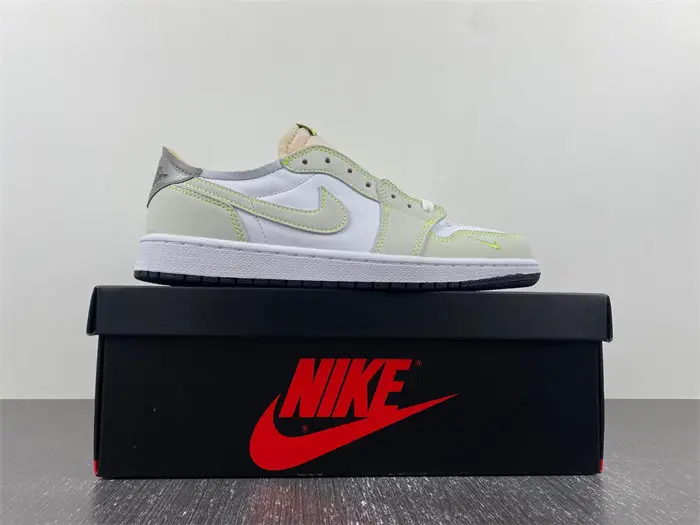 Nike Air Jordan 1 Low 