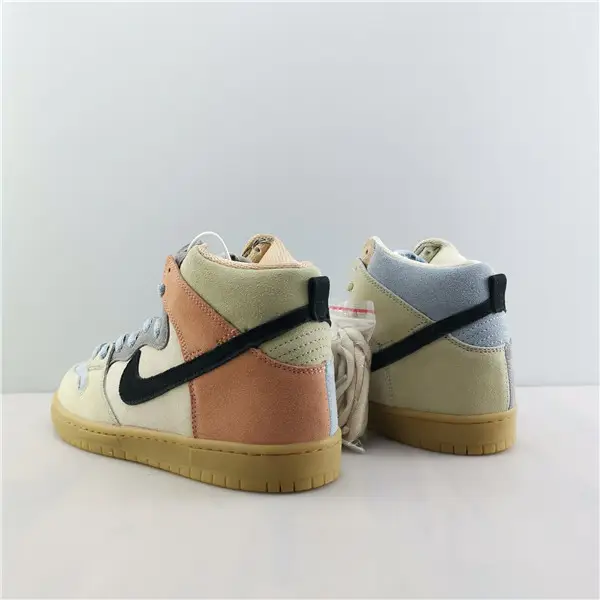 NIKE SB DUNK HIGH 