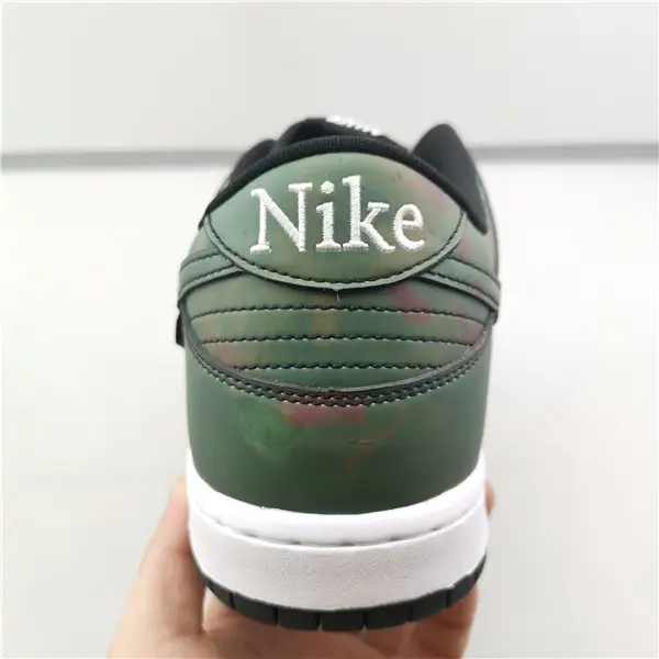 NIKE SB DUNK LOW X CIVILIST 