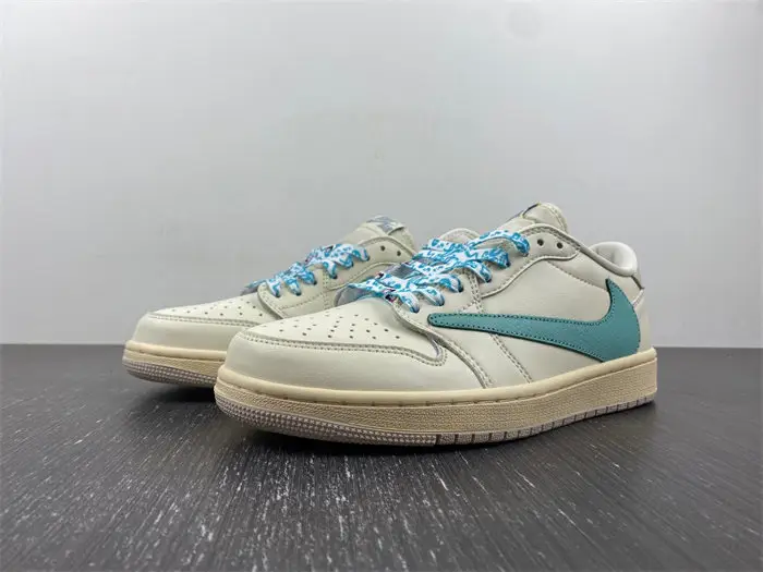Travis Scott x Air Jordan 1 Low 