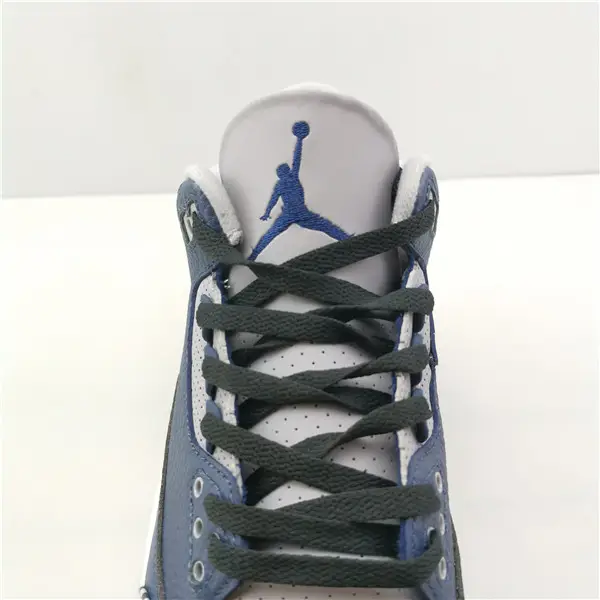 AIR JORDAN 3 