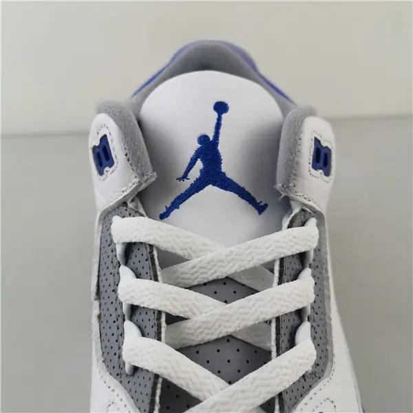 Air Jordan Retro 3 Racer Blue 