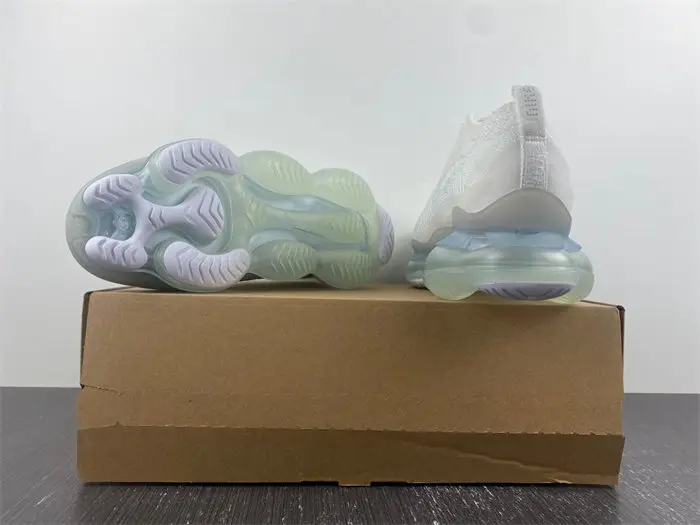 Nike Air Max Scorpion FK White Football Grey 