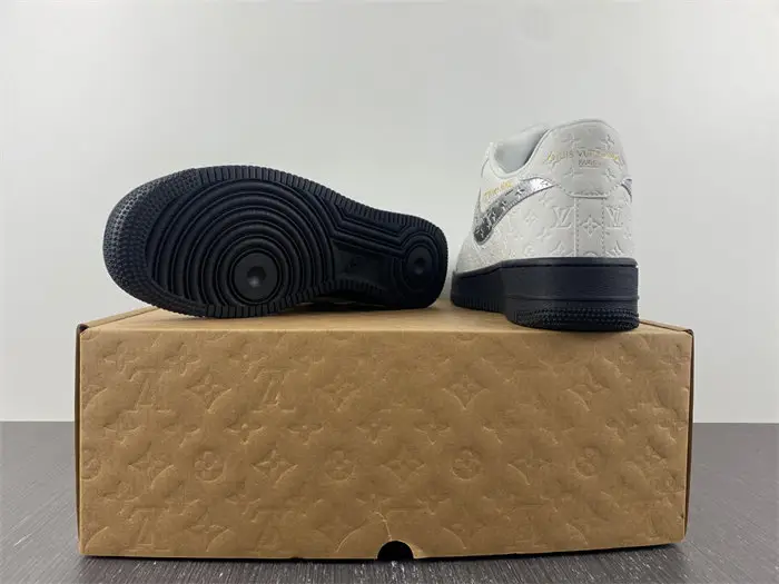 Nike Air Force 1 White 