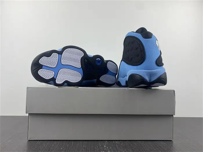 Jordan 13 Retro University Blue DJ5982-041 