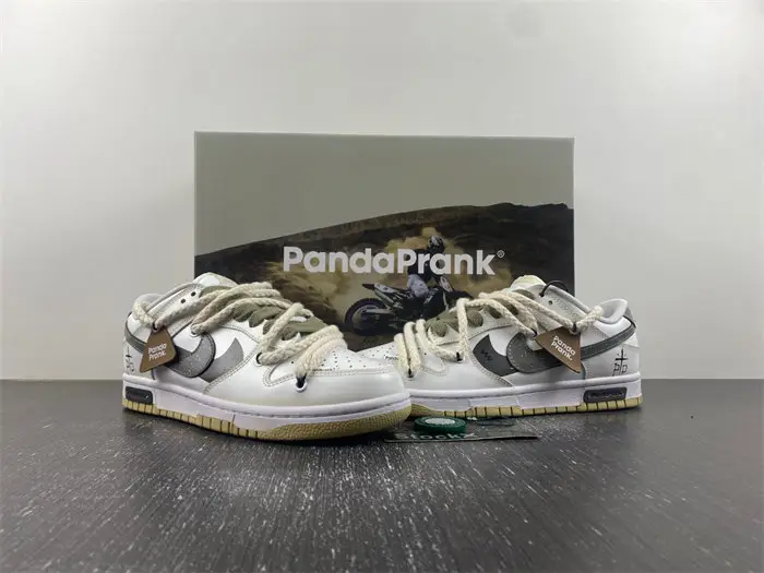 Nike Dunk Low 