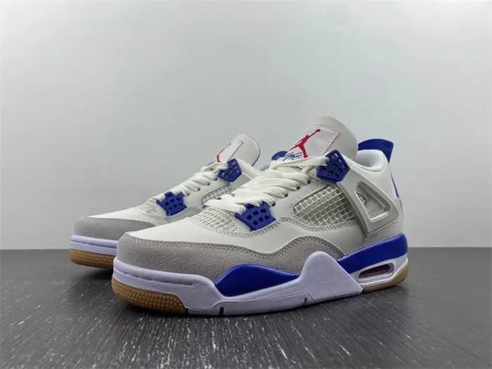 Jordan 4 Retro SB 