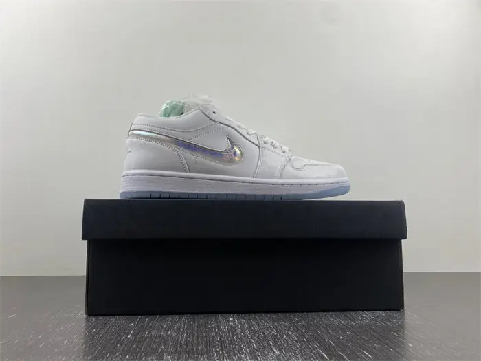 Air Jordan 1 Low 