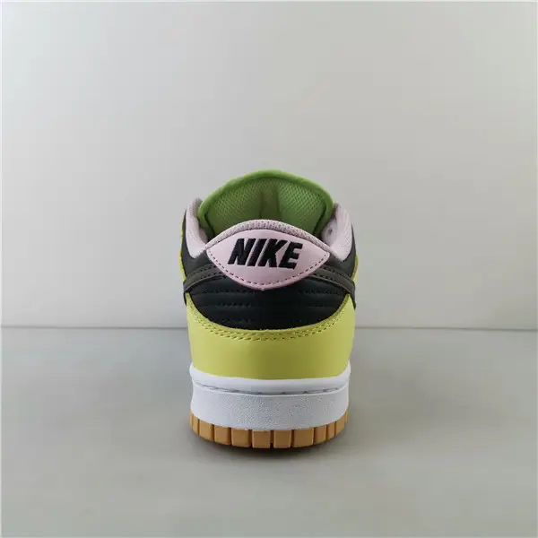 Nike Dunk Low LE Oil Green Multi Camo 