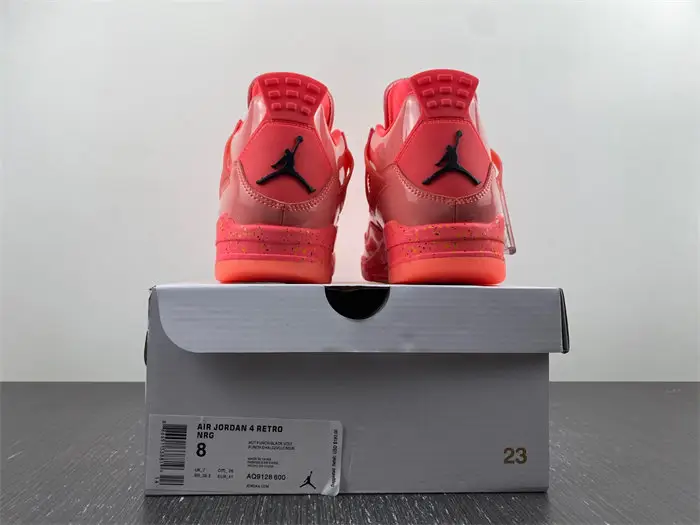 Jordan 4 Retro Hot Punch 