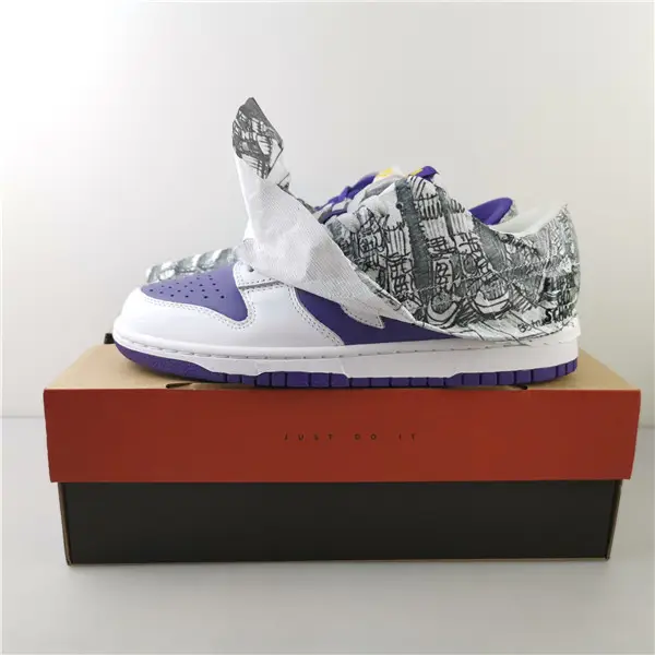 NIKE DUNK 