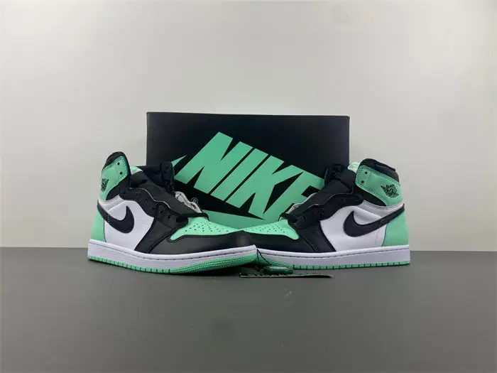Air Jordan 1 High OG 