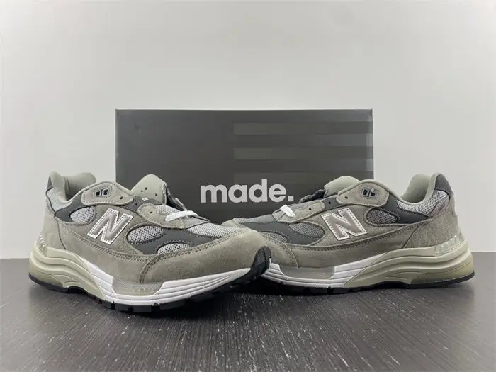 New Balance 992 Grey  EDBEE956