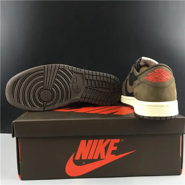 Jordan 1 Retro Low OG SP Travis Scott 