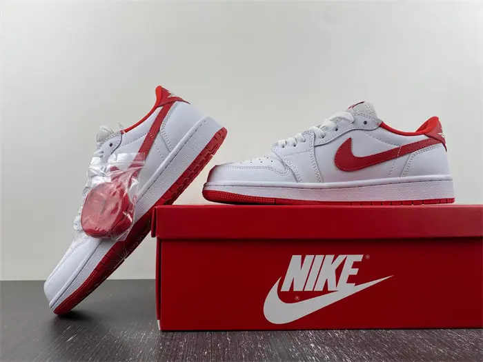 Jordan 1 Retro Low OG University Red 