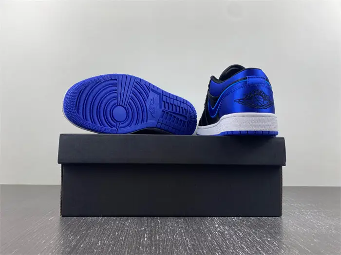 Air Jordan 1 Low 