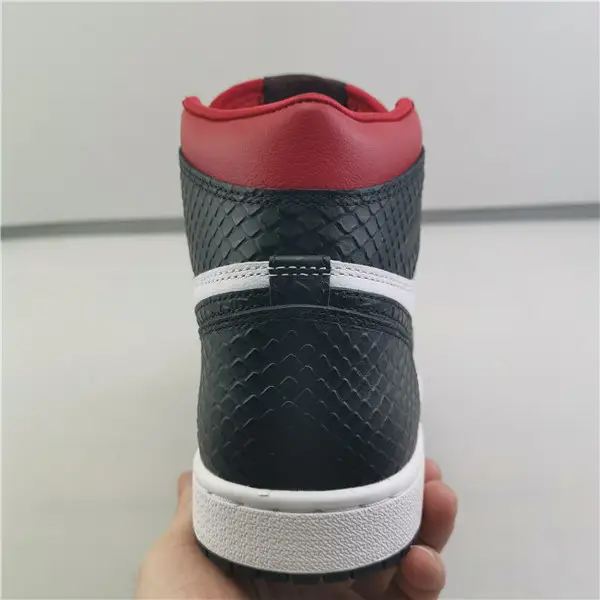 Air Jordan 1 High OG WMNS 