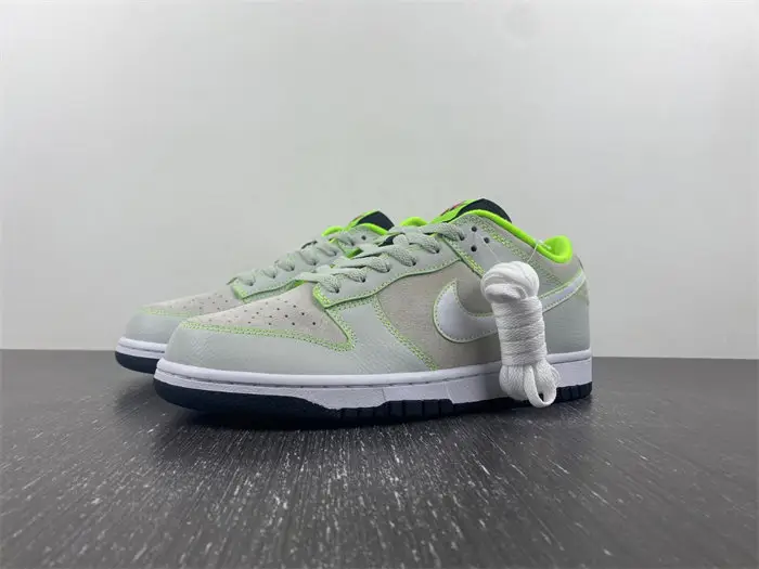 Nike Dunk Low University of Oregon PE 