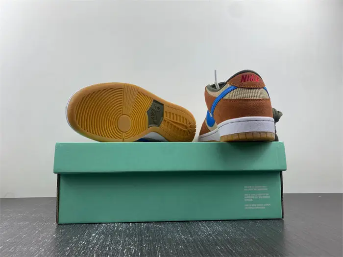 Nike SB Dunk Low Pro SB 