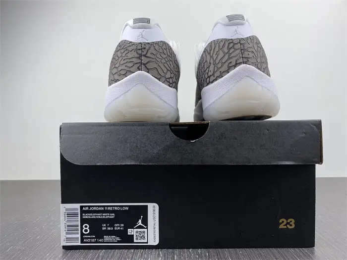 Air Jordan 11 Low WMNS 