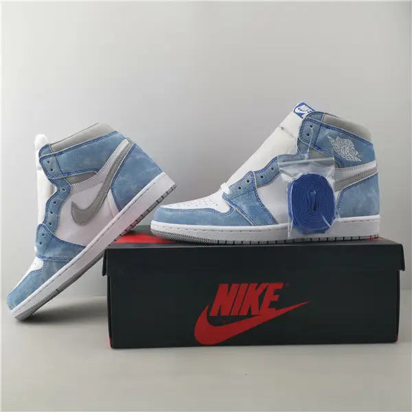 AIR JORDAN 1 RETRO HIGH 