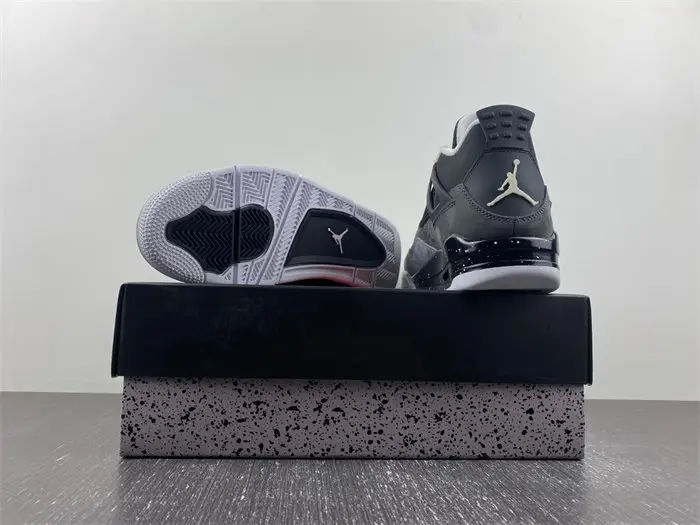 Jordan 4 Retro Fear Pack 